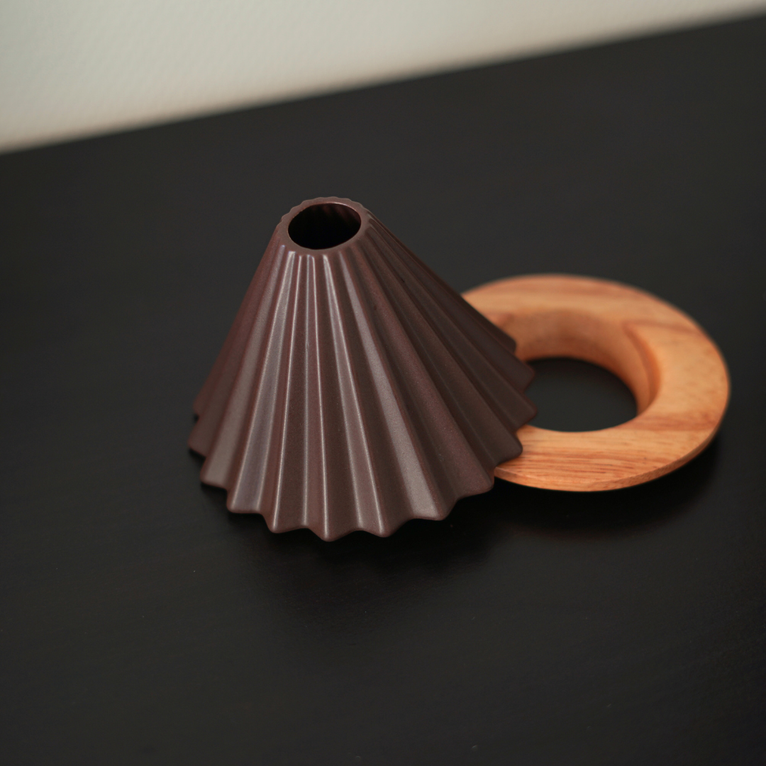 V60 Origami Coffee Drip with Wooden Base | Cademo Coffee