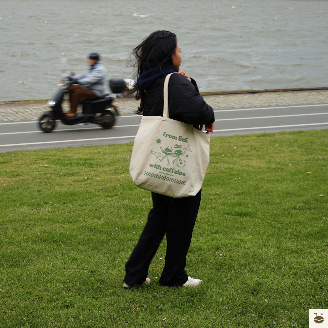 Beach tote bag | Cademo Coffee